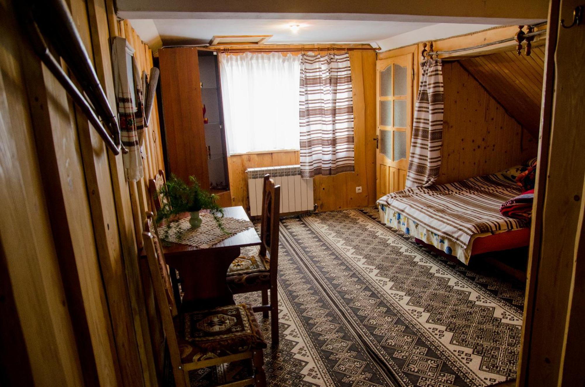 Gostynnyi Dvir U Marichky Hotell Lazeshchyna Eksteriør bilde