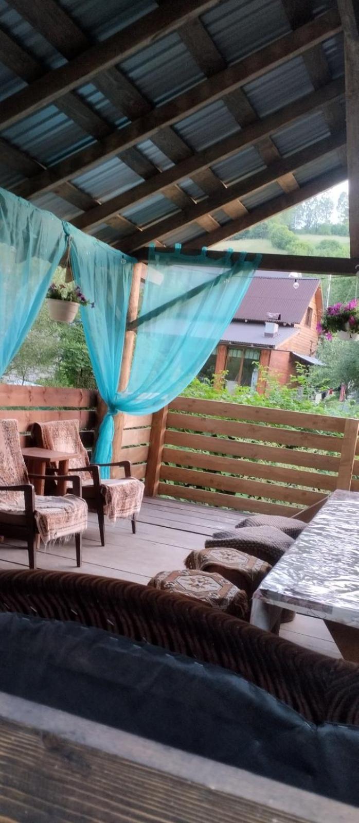 Gostynnyi Dvir U Marichky Hotell Lazeshchyna Eksteriør bilde