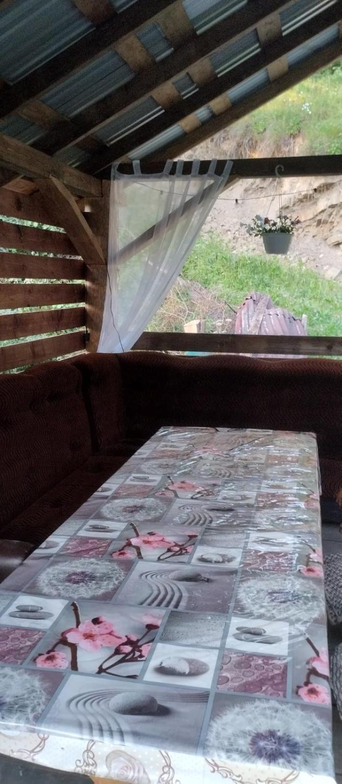 Gostynnyi Dvir U Marichky Hotell Lazeshchyna Eksteriør bilde