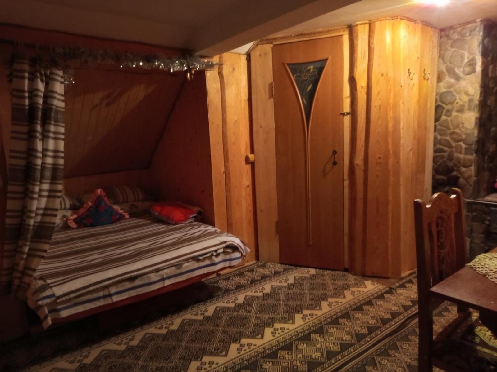 Gostynnyi Dvir U Marichky Hotell Lazeshchyna Eksteriør bilde