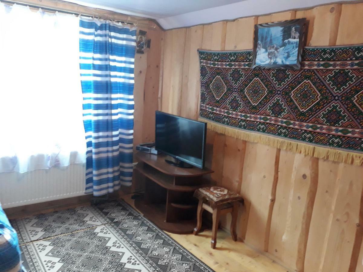 Gostynnyi Dvir U Marichky Hotell Lazeshchyna Eksteriør bilde